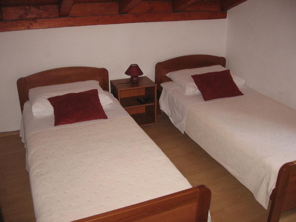 Apartments Darinka Скрадин Екстериор снимка